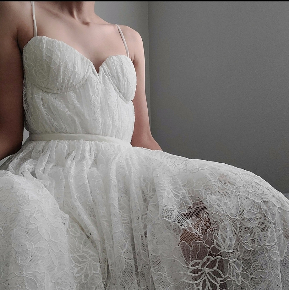 Lace dress